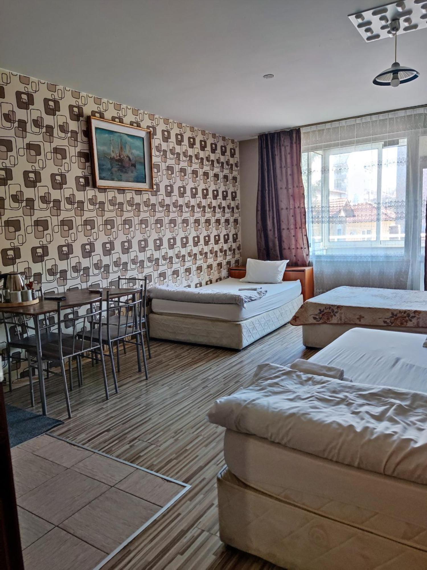 Pleven Rooms Exterior photo